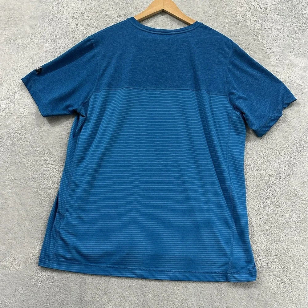 The North Face Novelty Tee Tshirt Sz XL Blue Striped Chest Pocket Activewear